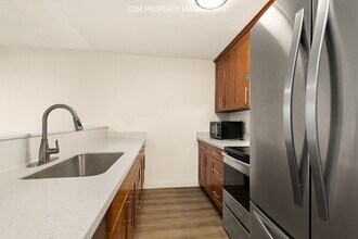 31003 14th Ave S, Unit G03 in Federal Way, WA - Building Photo - Building Photo