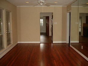 820 Fisher St in Houston, TX - Building Photo - Building Photo