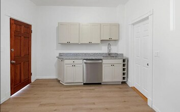 868 Huntington Ave in Boston, MA - Building Photo - Building Photo