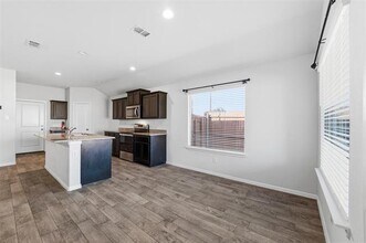 9224 Herringbone Dr in Fort Worth, TX - Building Photo - Building Photo