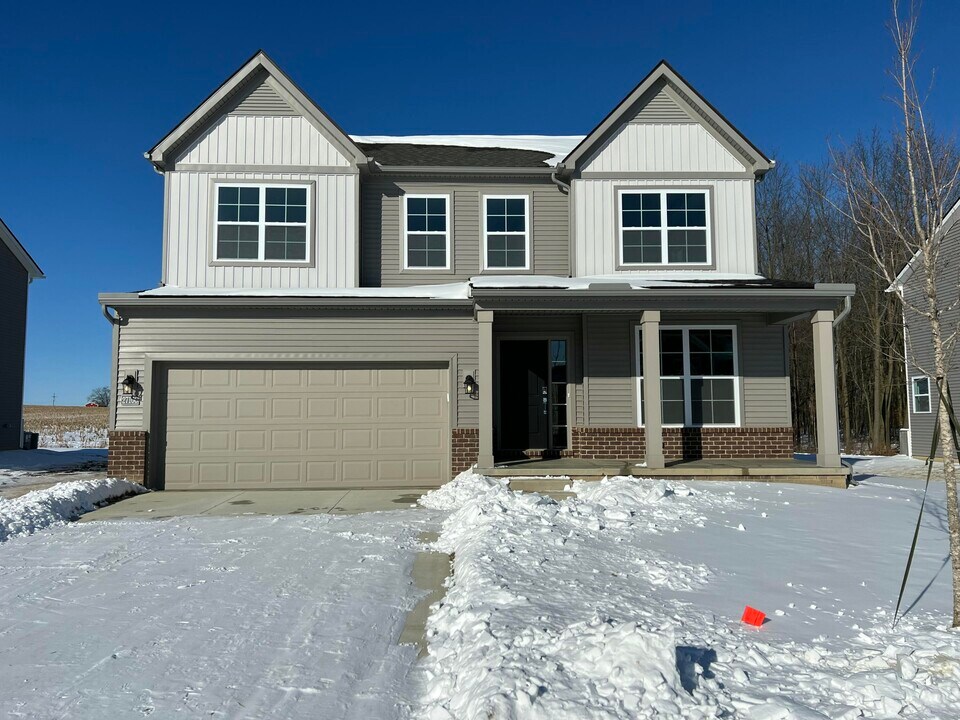 27106 Gallop Wy in Saline, MI - Building Photo