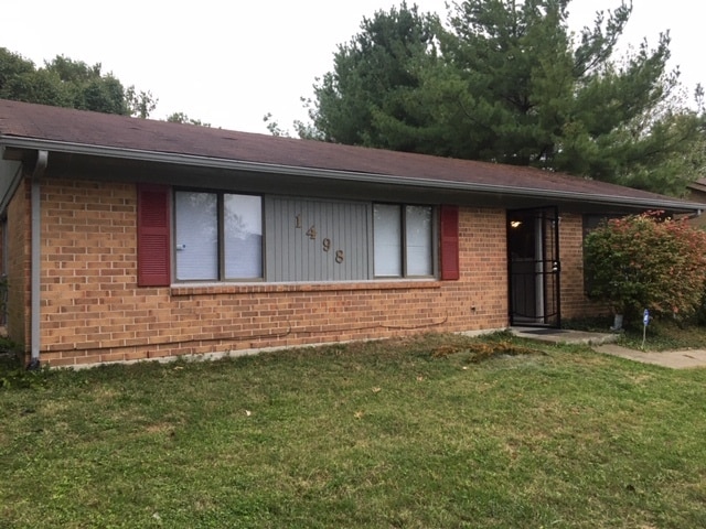 property at 1498 Summerhill Dr
