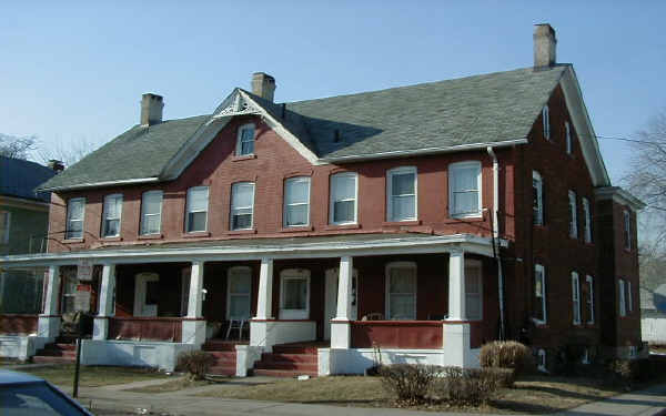 143-147 Richards Ave in Dover, NJ - Foto de edificio