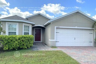 10292 Silver Pond Lane in Lehigh Acres, FL - Building Photo