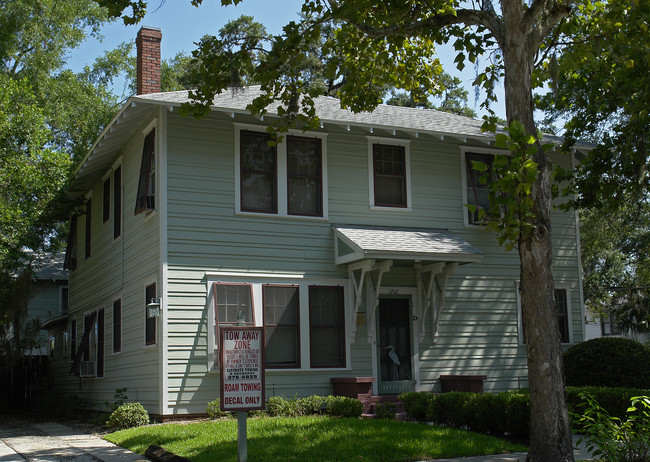 1202 SW 1st Ave in Gainesville, FL - Foto de edificio - Building Photo