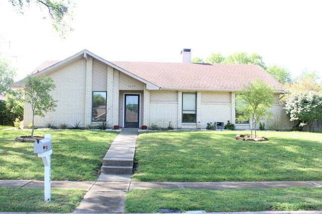 1512 Barclay Dr in Richardson, TX - Building Photo - Building Photo