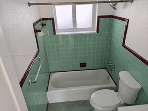 11412 NW 11th Ave in Miami, FL - Building Photo - Building Photo