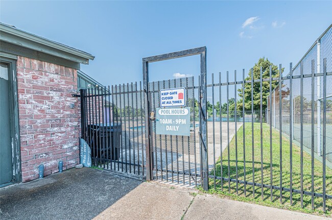property at 1702 Good Day Dr