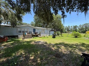 17028 FL-674 in Lithia, FL - Building Photo - Building Photo
