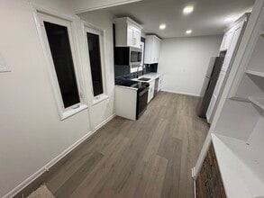 20 Bogota Rd in Mastic Beach, NY - Building Photo - Building Photo