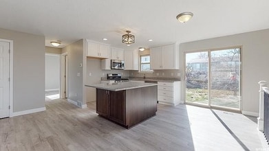 2157 Cedar Breaks Dr in Salt Lake City, UT - Building Photo - Building Photo