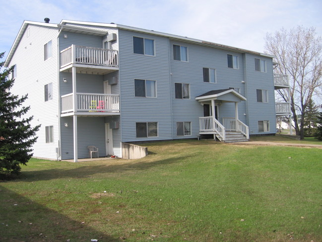 2322 Meadow Ridge Pkwy in West Fargo, ND - Building Photo - Building Photo