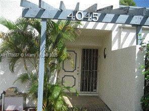 4045 SW 68th Way in Miramar, FL - Building Photo - Building Photo