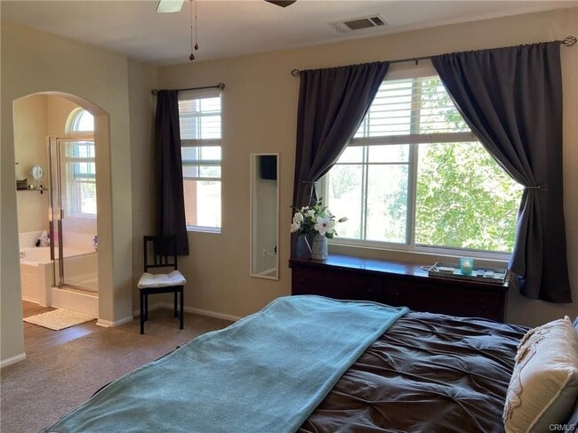 31144 Strawberry Tree Ln in Temecula, CA - Building Photo - Building Photo