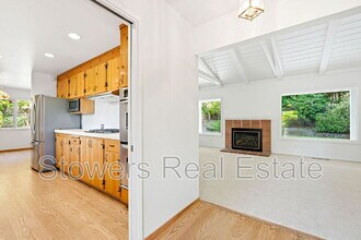10 Corte Del Rey in Orinda, CA - Building Photo - Building Photo