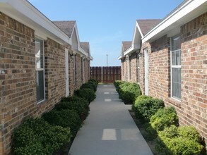 Alta Vista Apartments in Rio Grande City, TX - Building Photo - Building Photo