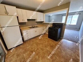 9532 Booth Ave in Kansas City, MO - Building Photo - Building Photo