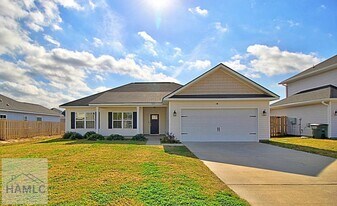 302 Mcclelland Lp NE in Ludowici, GA - Building Photo