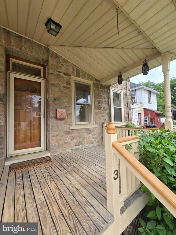 3 Douglas St in Ambler, PA - Building Photo - Building Photo