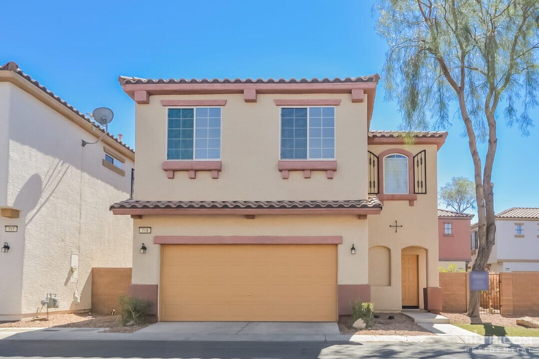 719 Easter Lily Pl in Henderson, NV - Building Photo