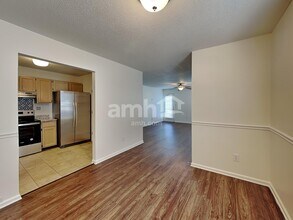 7307 Poplar Grove Trl in Greensboro, NC - Building Photo - Building Photo