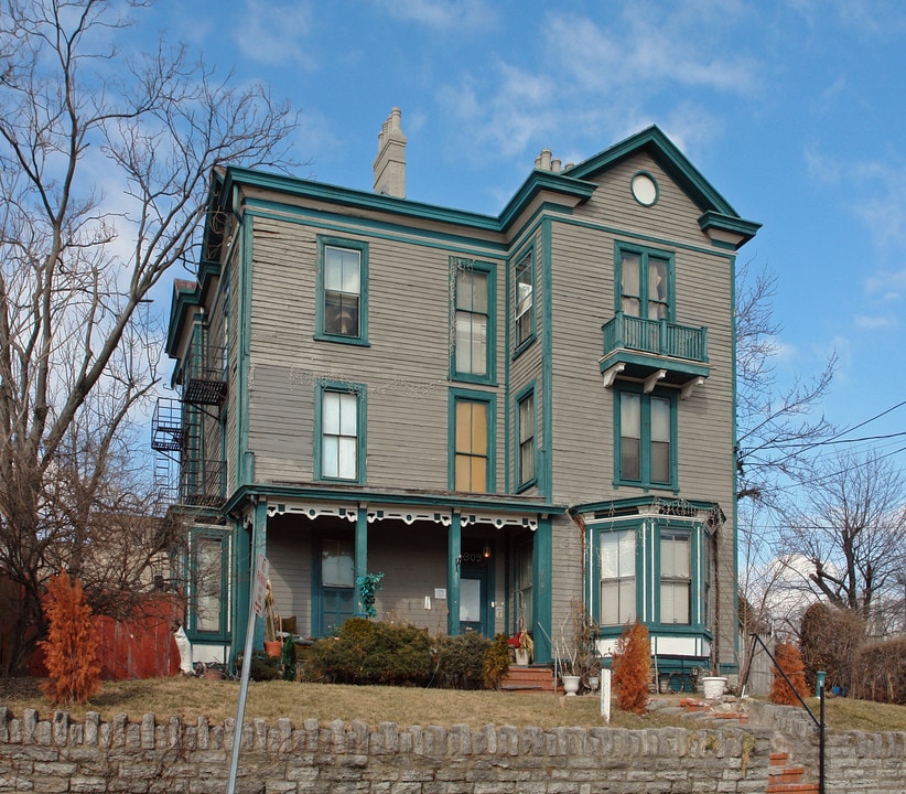 2509 Park Ave in Cincinnati, OH - Foto de edificio