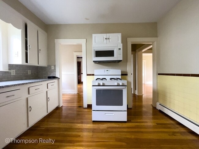 property at 17 Amaranth Ave