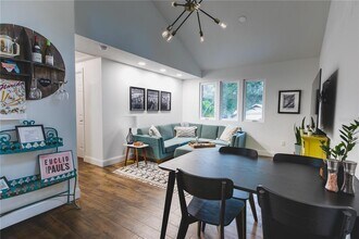 610 1/2 14th St N in St. Petersburg, FL - Building Photo - Building Photo