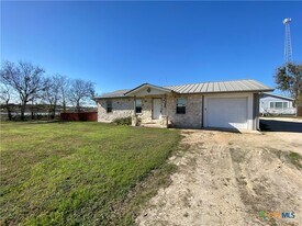 1490 W Klein Rd in New Braunfels, TX - Building Photo