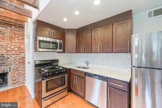608 S 3rd St in Philadelphia, PA - Building Photo - Building Photo