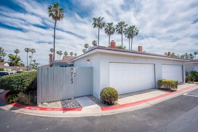 21142 Chesterbrook Ln in Huntington Beach, CA - Building Photo - Building Photo