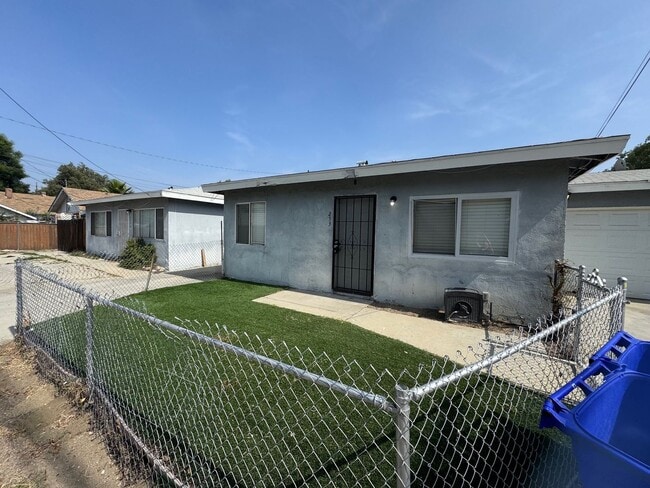 property at 253 N 9th Ave