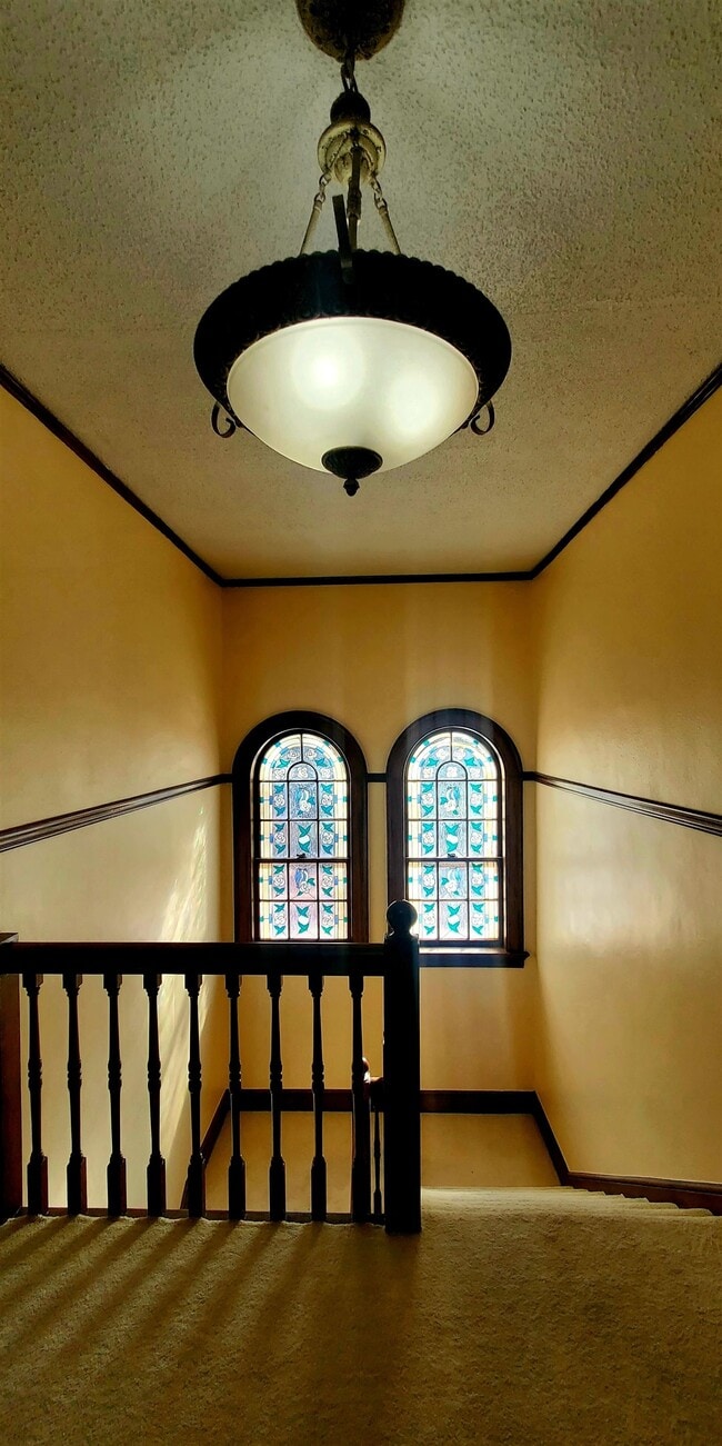 property at 704 N Jefferson St