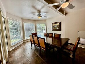 129 Paradise Ave in Kerrville, TX - Building Photo - Building Photo