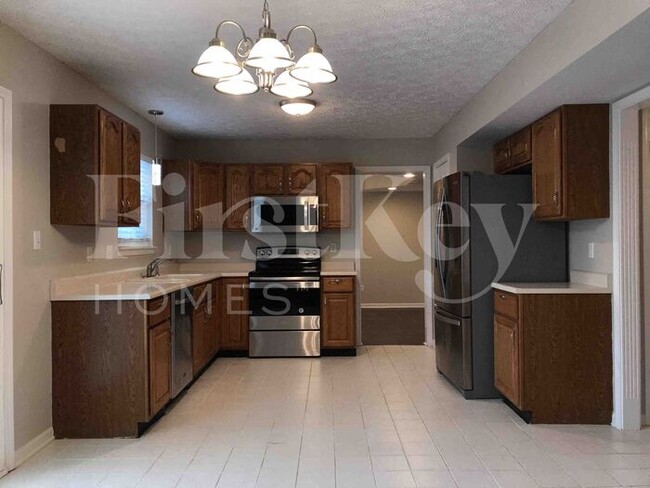 1580 Winding Creek Trail in Brownsburg, IN - Building Photo - Building Photo