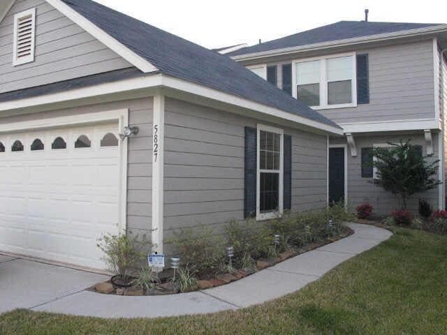 5827 Silver Oak in Missouri City, TX - Building Photo - Building Photo