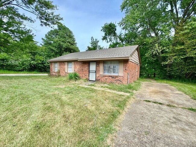 4540 Spring Valley Dr in Memphis, TN - Building Photo - Building Photo