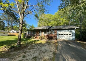 133 McCaskill Dr in Jackson, GA - Building Photo