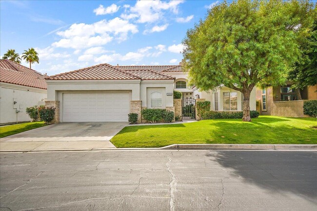 78805 Grand Traverse Ave in La Quinta, CA - Foto de edificio - Building Photo