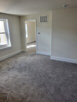 75 E Main St, Unit 3 in Moorestown, NJ - Building Photo