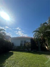 240 Isle Verde Way in Palm Beach Gardens, FL - Building Photo - Building Photo