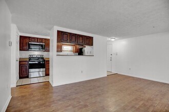 904 Swallow Crest Ct in Edgewood, MD - Building Photo - Building Photo