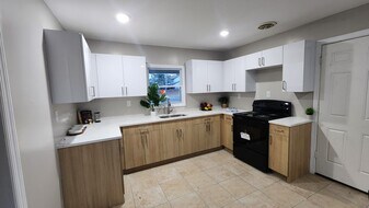 2 Hazelwood Cir in Willingboro, NJ - Building Photo