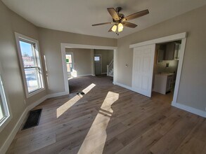 1608 8th Ave in Moline, IL - Building Photo - Building Photo