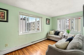 838 Saratoga St in Boston, MA - Building Photo - Building Photo