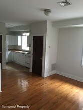 4616 Spruce St in Philadelphia, PA - Building Photo - Building Photo