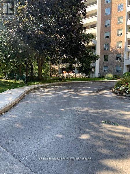 365 Geneva St in St Catharines, ON - Building Photo - Building Photo