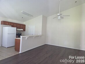 109 Clodfelter Rd in Mooresville, NC - Foto de edificio - Building Photo