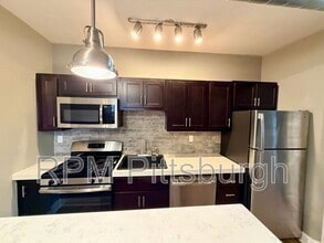 227 N Negley Ave in Pittsburgh, PA - Building Photo - Building Photo