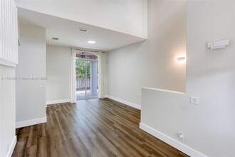 3755 SW 50th St in Fort Lauderdale, FL - Building Photo - Building Photo